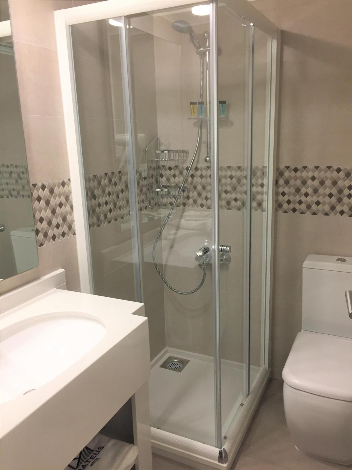Mateus Hotel & Pool Jounieh Værelse billede